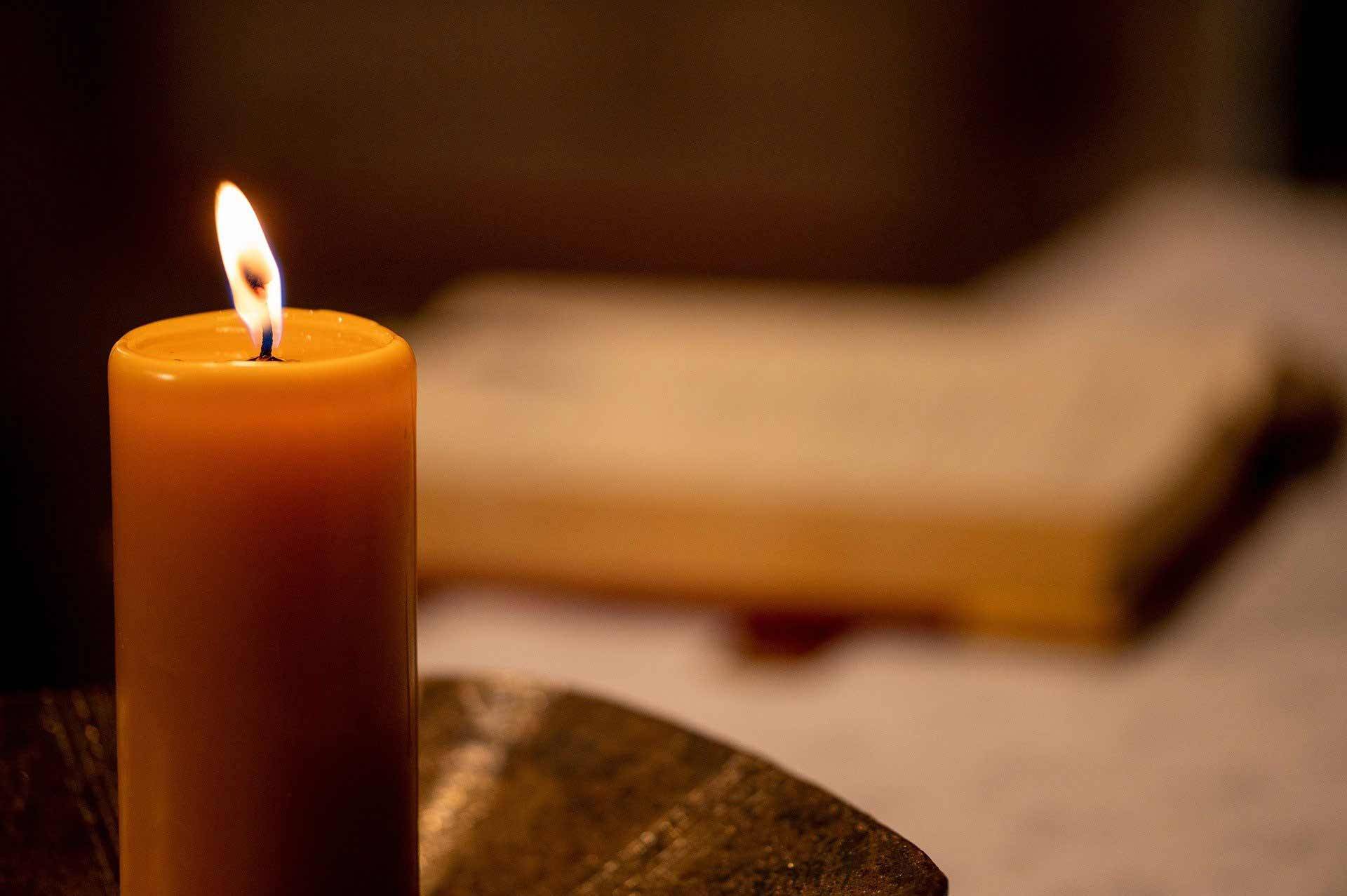 Kerze brennt